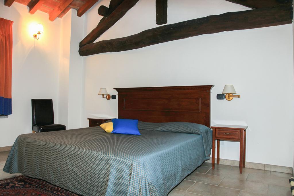 Alloggio Agrituristico Cascina Tappa Locate di Triulzi Luaran gambar